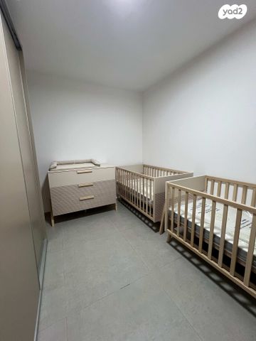 דירה, נחל צלמון 8, צור יצחק, צור יצחק