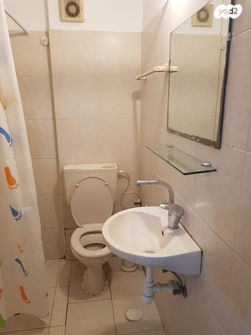 דירה, הרב לוי 7, רמת הנשיא, בת ים