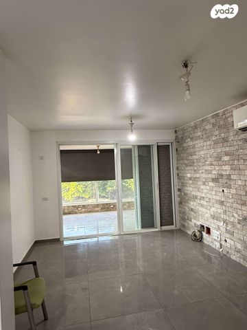 דירה, יסוד המעלה 22, שאר העיר, הוד השרון