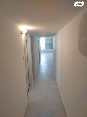 דירה, צבי פרנק 10, רמב"ם, ראשון לציון