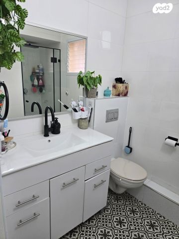 דירה, אחד העם 12, רובע ה', אשדוד