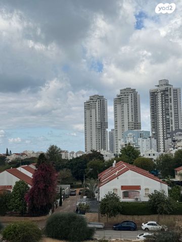 דירה, זלמן שניאור 39, קרית נורדאו, נתניה