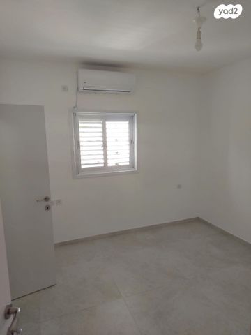 דירה, צבי פרנק 10, רמב"ם, ראשון לציון