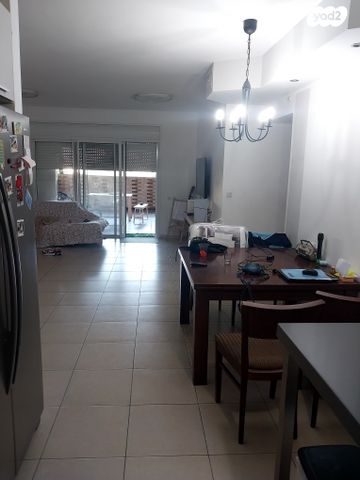 שדרות בגין 73