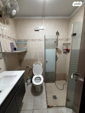 דירה, עזרא ונחמיה 2, עמישב, פתח תקווה