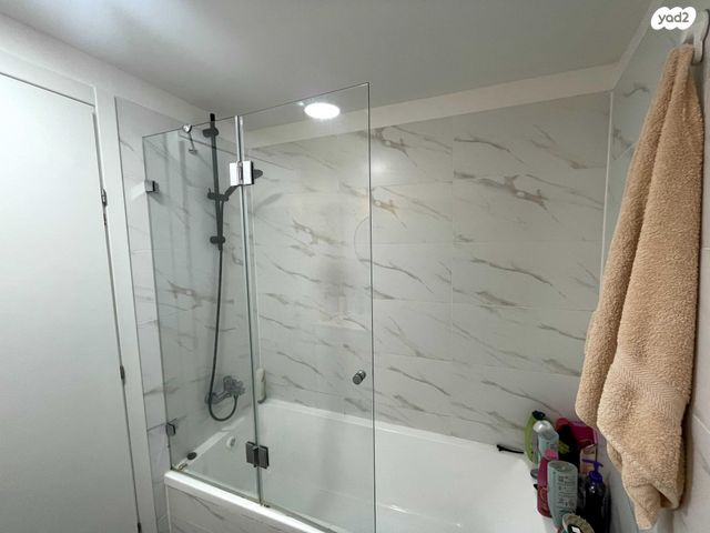 דירה, רועי קליין 10, קרית קריניצי, רמת גן