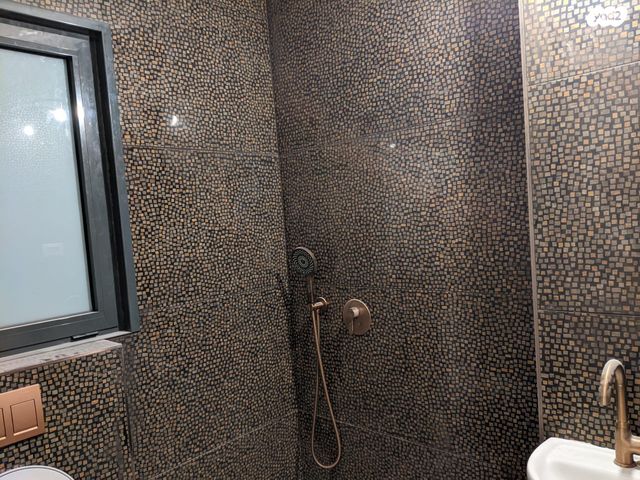 גג/ פנטהאוז, אבנר חי שאקי 43, גילה, ירושלים