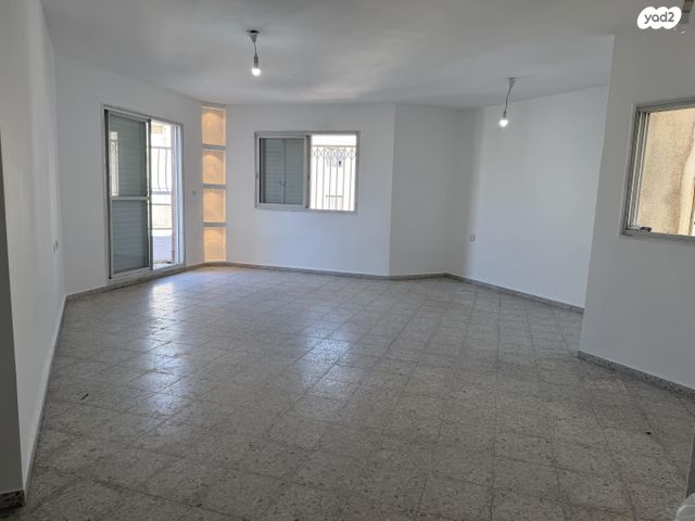 דירה, גבע 13, מרכז העיר דרום, נתניה