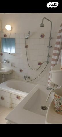 דירה, דגל ראובן 11, קרית משה, ירושלים