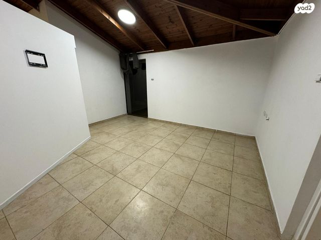 דירת גן, האצ"ל 45, גני אור, אור עקיבא