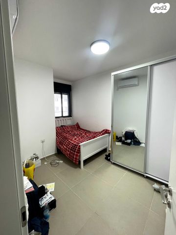 דירה, רועי קליין 10, קרית קריניצי, רמת גן