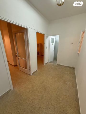 דירה, נתן 2, שכונת יהלום, מרכז העיר ב, רמת גן