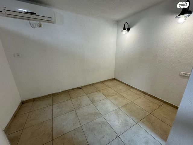 דירת גן, האצ"ל 45, גני אור, אור עקיבא