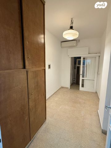 דירה, נתן 2, שכונת יהלום, מרכז העיר ב, רמת גן