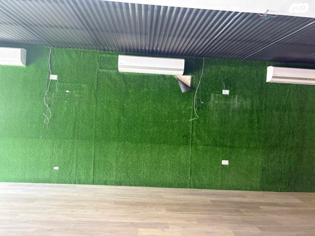 חנויות/ שטח מסחרי, החרושת 54, אזור תעשייה קרית אתגרים, רעננה