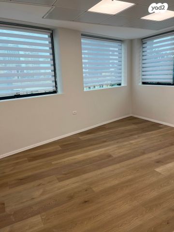 משרדים, תובל 30, בורסה, רמת גן