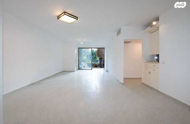 דירת גן, עולי בבל, מרכז, הרצליה