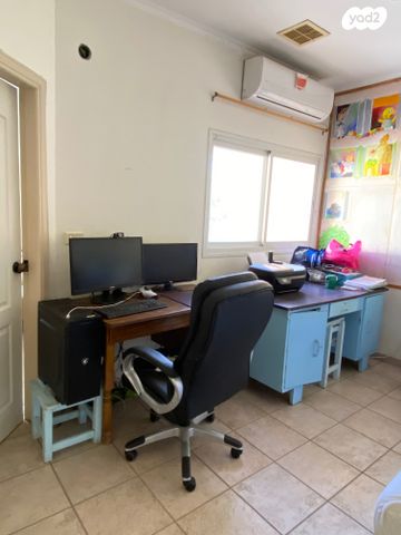 דו משפחתי, בנימינה גבעת עדה