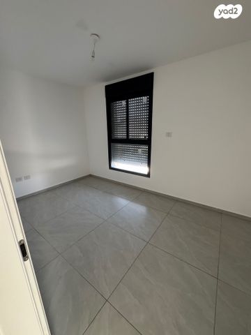 דופלקס, עוזי חיטמן, נווה זמר, רעננה