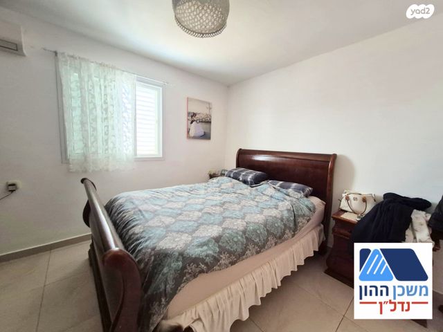 דו משפחתי, גבים, ערד