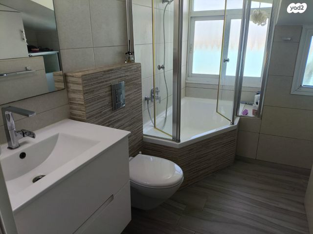 טריפלקס, סחלב 26, אחוזה, חיפה