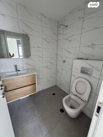 דירה, הרב שאולי 19, רובע ד', אשדוד