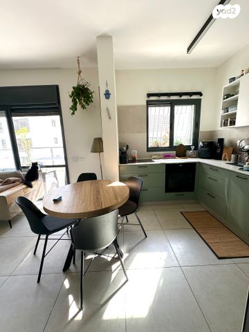 דירה, גולדה מאיר, מורשת, מודיעין מכבים רעות