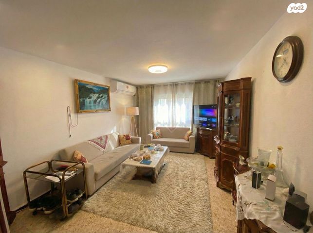 משעול רוגל 1077