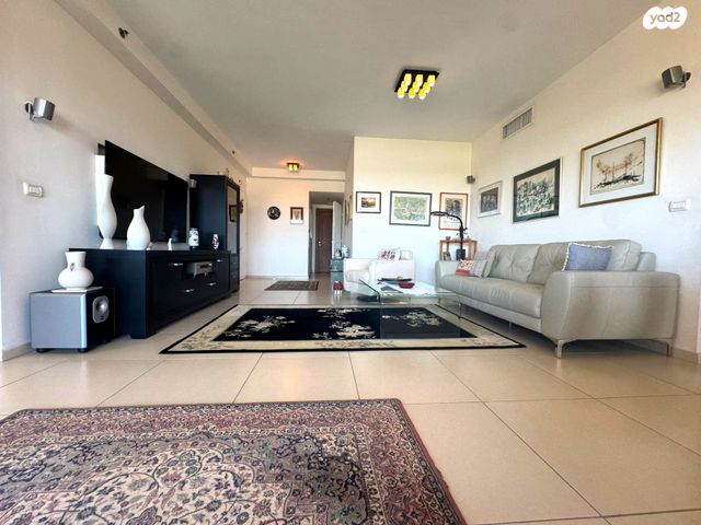 דירה, שאר העיר, הוד השרון