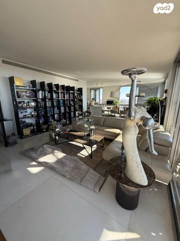 גג/ פנטהאוז, נווה גן, רמת השרון