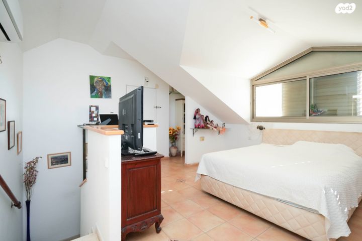 טריפלקס, נחום סוקולוב 51, נתניה