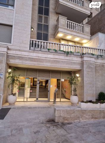 שדרות הנשיא השישי 