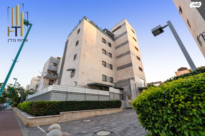 דירה, יוסי בנאי, קרית האמנים, מצליח, רמלה