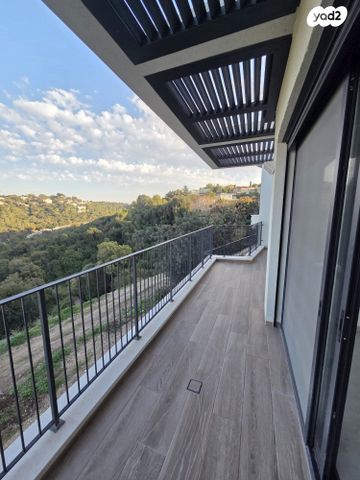 גג/ פנטהאוז