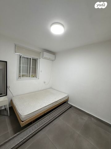 דירה, שדרות ורבורג, קרית חיים מערבית, חיפה