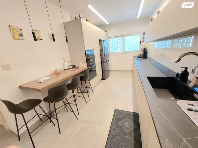 דירת גן, שדרות יצחק רבין, משואה, מודיעין מכבים רעות