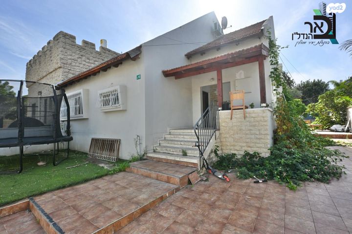 הנשיא שז"ר 16