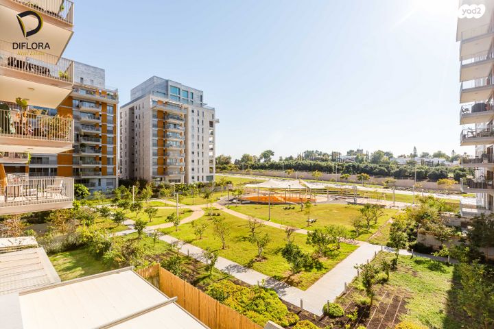 דירה, נתן אלבז, גליל ים (מתחם הכוכבים), הרצליה