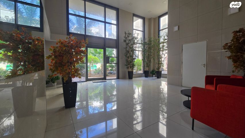 דירה, דבורה הנביאה 20, רובע יזרעאל סביוני העמק, עפולה