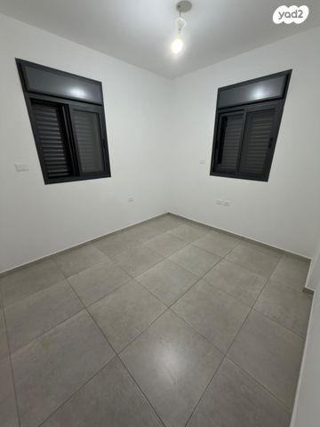 דירה, מחנה יהודה, פתח תקווה