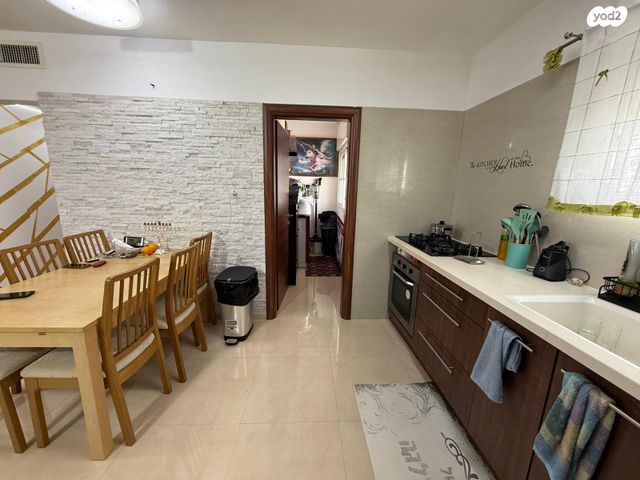 דירה, המחתרת, אלמוגים, קרית ים