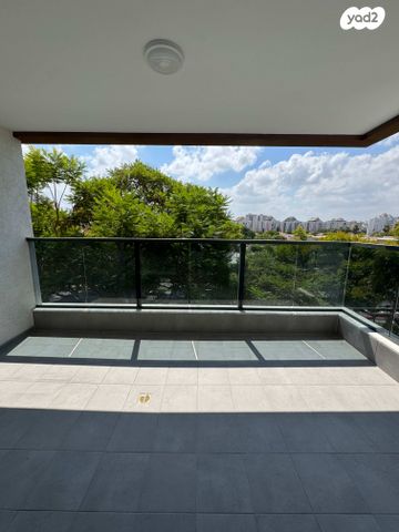 דירה, הרב שאולי 19, רובע ד', אשדוד