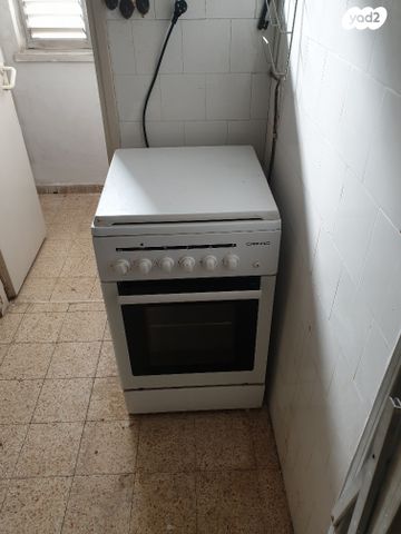 דירה, הרב הרצוג 8, לב העיר, בת ים