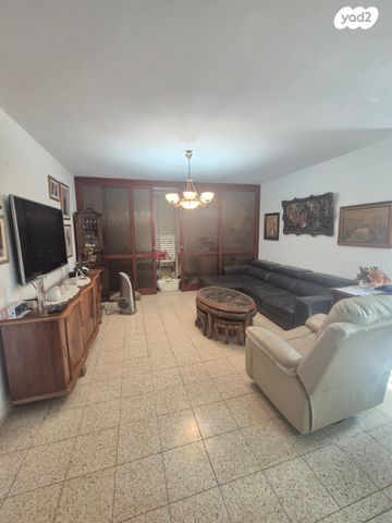 יעקב וייס 13