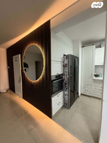 גג/ פנטהאוז, יהודה הנשיא, אחוזת כנרת, טבריה