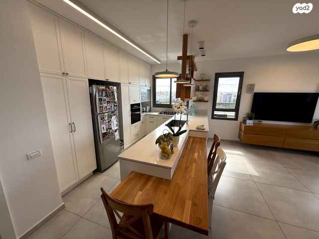 גג/ פנטהאוז, הרצליה הירוקה, נווה עובד, הרצליה