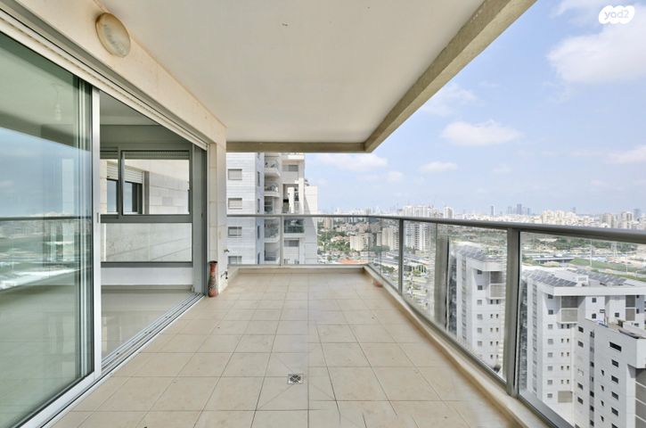 דירה, יצחק רבין, פסגת אונו, קרית אונו