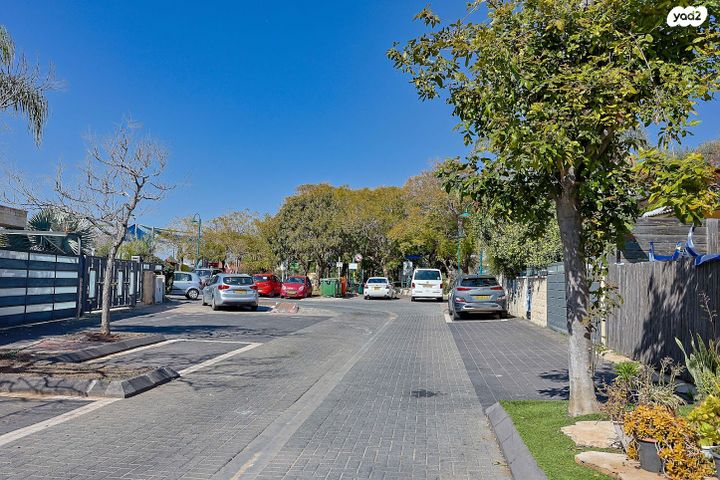 דו משפחתי, שובל, יובלים, אלפי מנשה