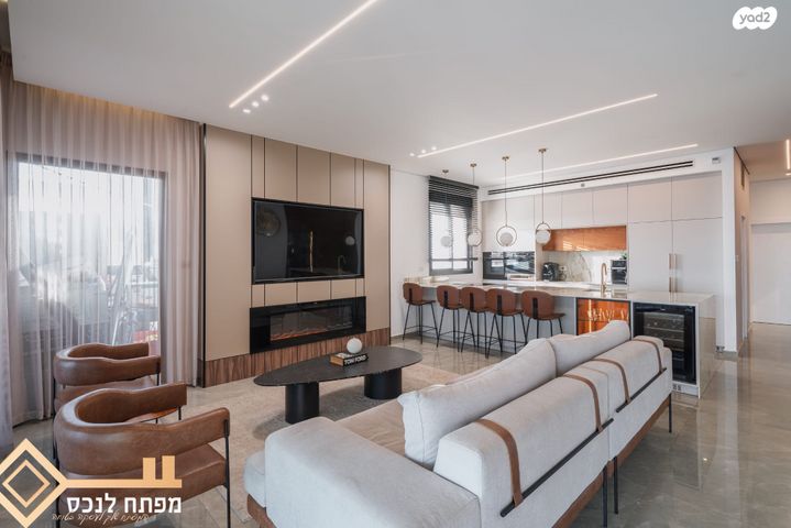 גג/ פנטהאוז, אריאל שרון, נווה שרון / שער העיר, נתיבות