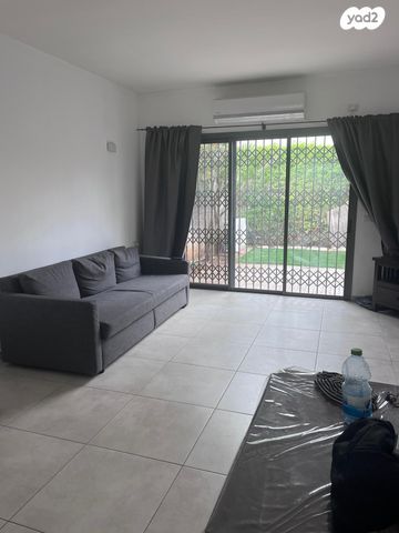 דו משפחתי, הרצליה